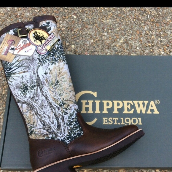 SOLD! SNAKE PROOF Chippewa 17" Snakeproof Boots 6D - Picture 1 of 8